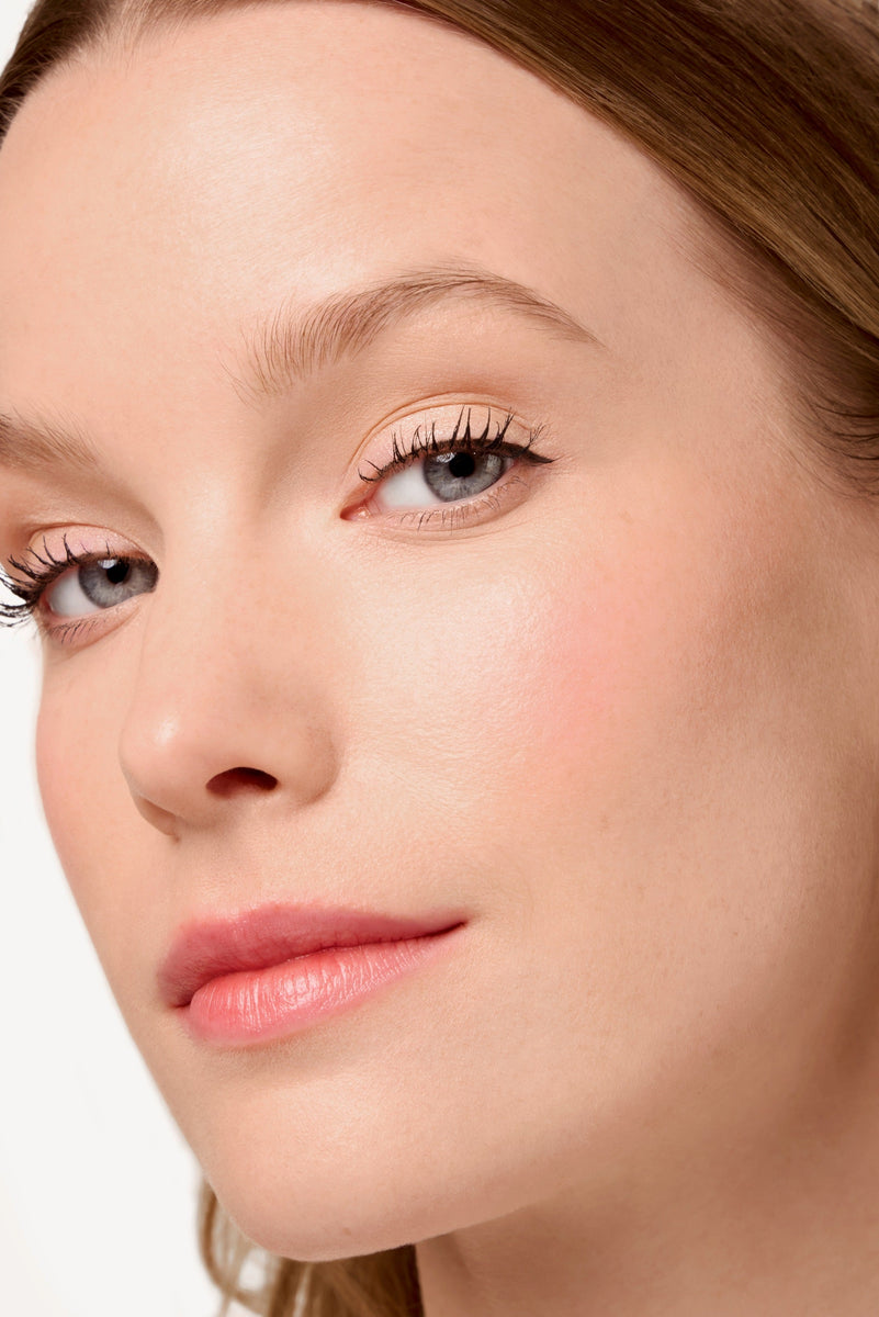 Dual-Action Mascara